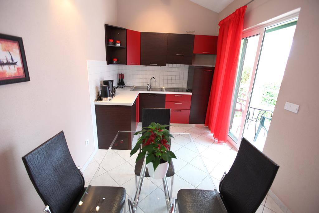 Apartments Salona Τρογκίρ Εξωτερικό φωτογραφία