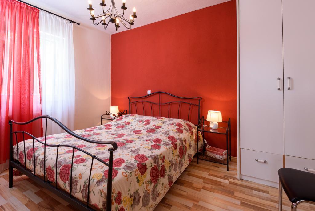 Apartments Salona Τρογκίρ Εξωτερικό φωτογραφία